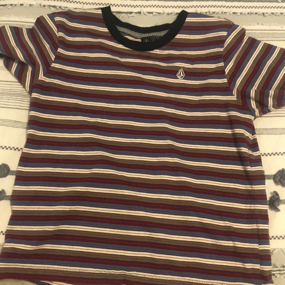 girls volcom t-shirt